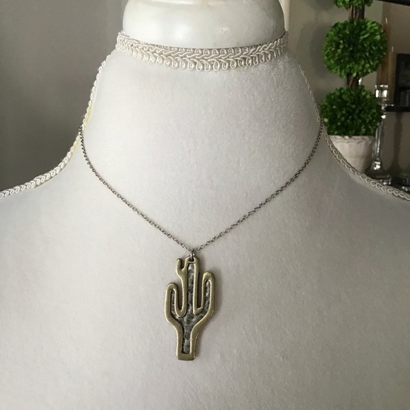 Cactus Necklace Dual Charms Metal Western Bohemian Silver Tone Chain Adjusts NEW - Picture 4 of 9